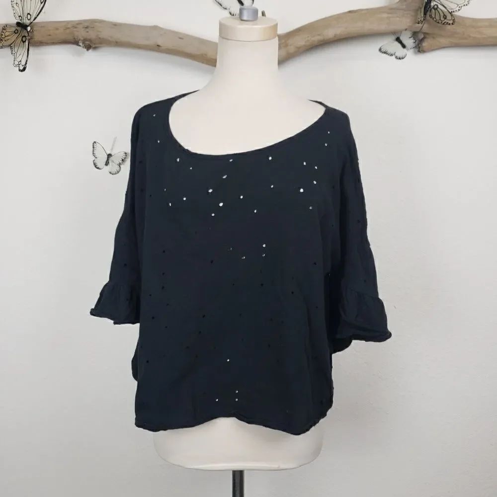 Zenobio holey distressed crop tee ruffle sleeve